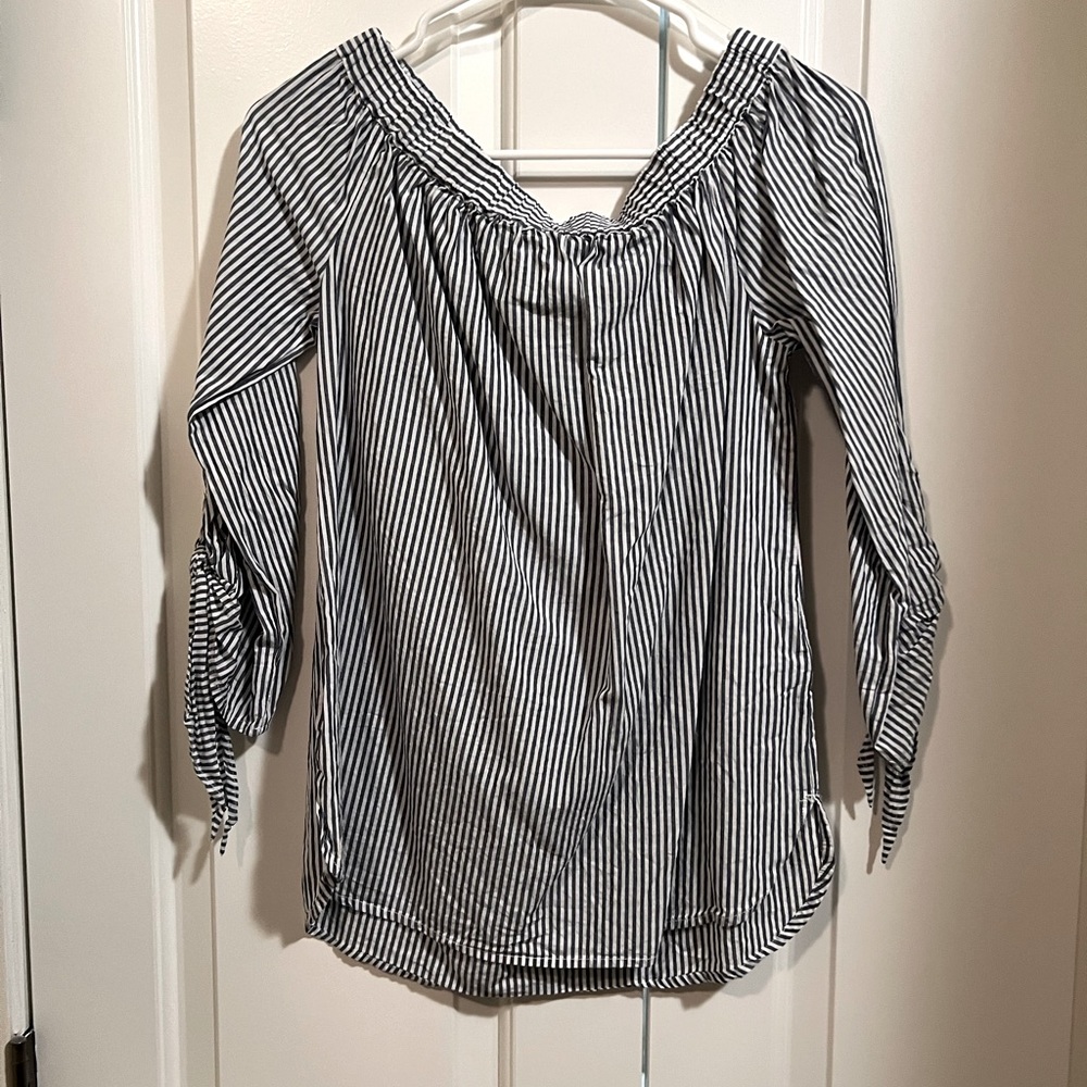 TOPS BUNDLE!! - Picture 5 of 7